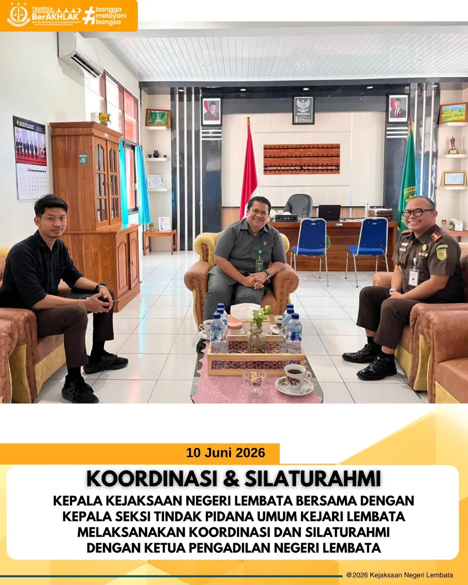 Kepala Kejaksaan Negeri Lembata Dengan Kepala Seksi Tindak Pidana Umum Kejari Lembata Melaksanakan Koordinasi Dan Silaturahmi Dengan Ketua Pengadilan Negeri LEmbata